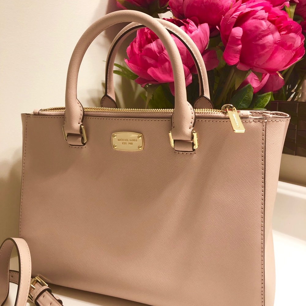 MICHAEL KORS Purse - Picture 2 of 7